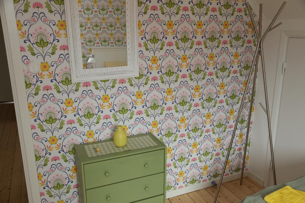 Quais são os melhores hotéis perto de Sandgrund Lars Lerin? Karlstad Quarto foto