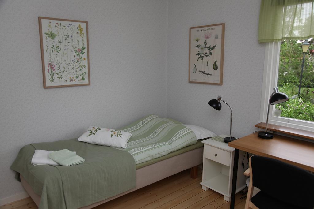Quais são os melhores hotéis perto de Sandgrund Lars Lerin? Karlstad Quarto foto