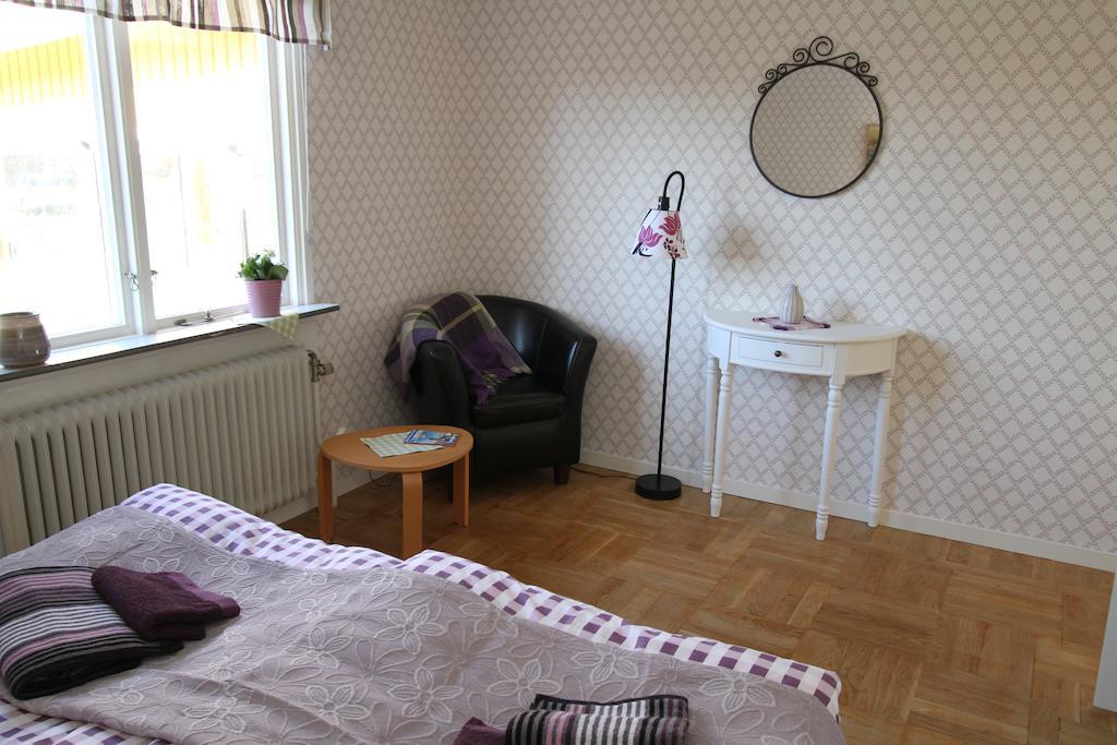 Quais são os melhores hotéis perto de Sandgrund Lars Lerin? Karlstad Quarto foto